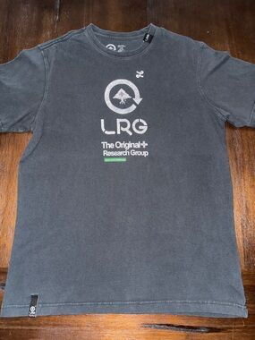LRG Men's Charcoal Graphic Tee Size Large